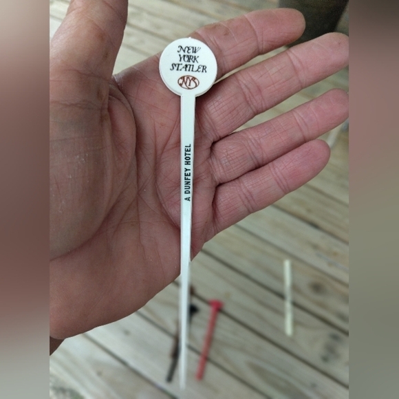 Lot of 7 Vintage Drink Stirrers Sizzle Sticks Lowe's Anatole Stockyards Barware - Picture 5 of 8